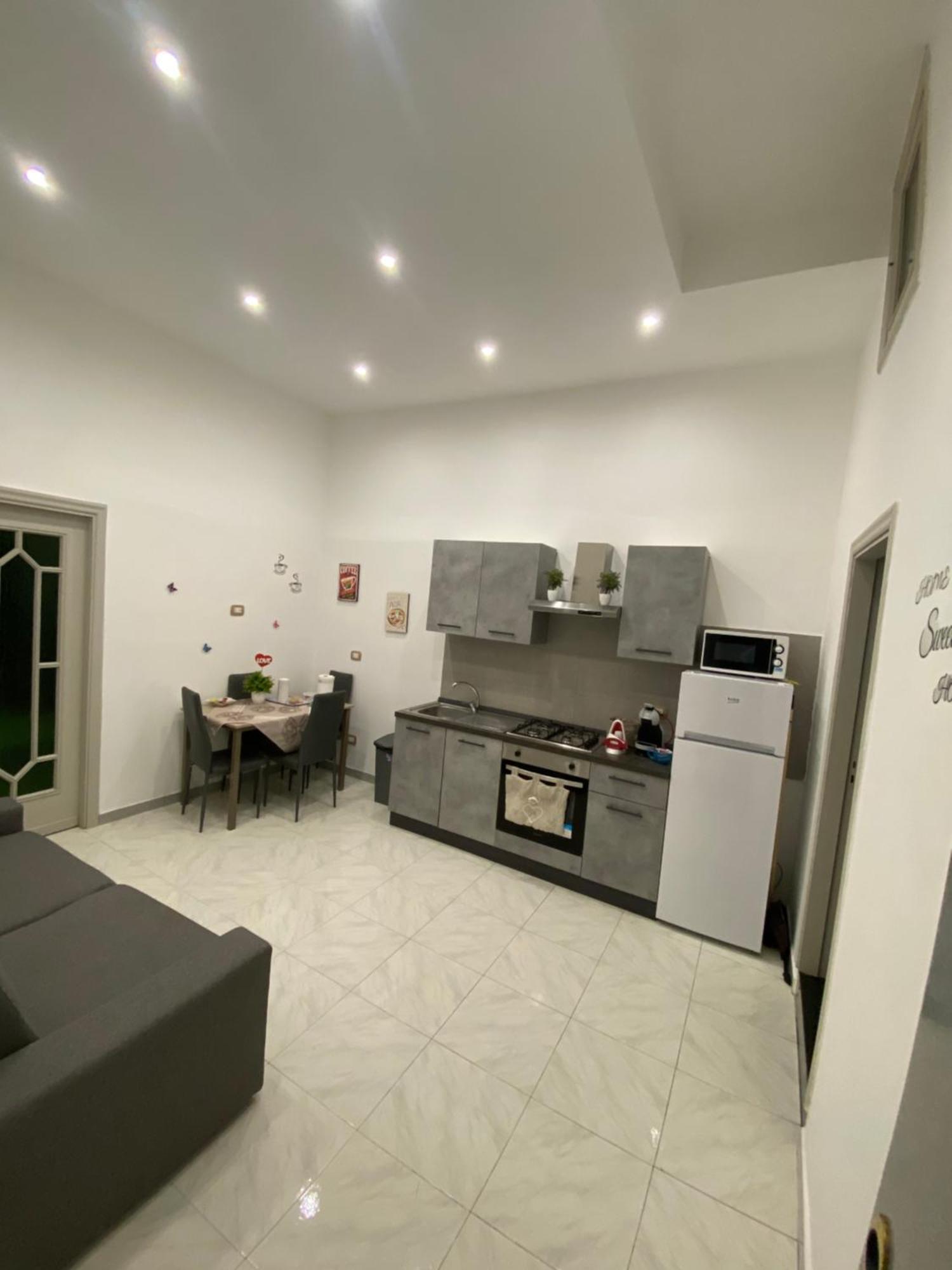 Home La Piazzetta Napoli Ngoại thất bức ảnh